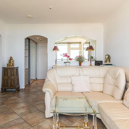 Trelleborgallee, 167 *